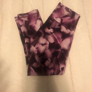 - Size 4 lululemon print crops